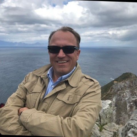 About Us 1 joerg kampshoff ceo holidaycheck worldtravelerclub