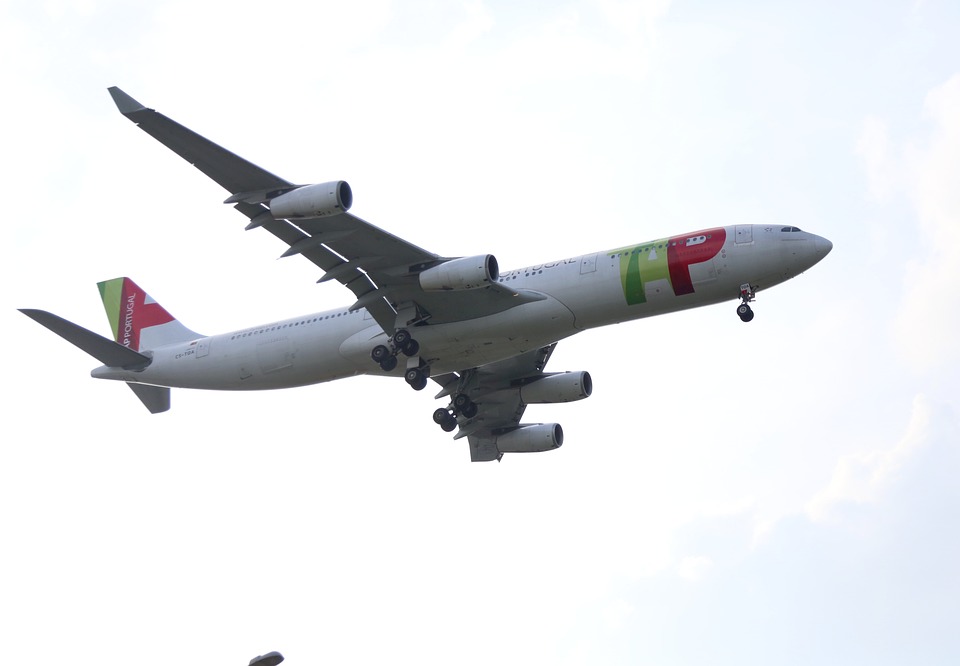 TAP plane 1214404 960 720